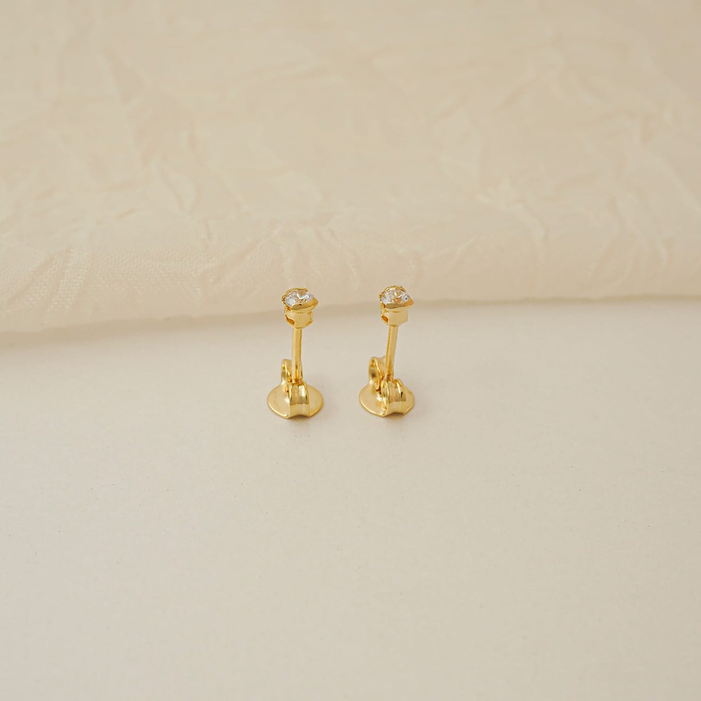 topitos clasicos con cristal en oro laminado 18k 3